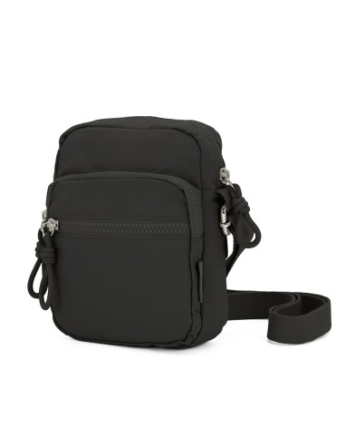 Material resistente polyester. Dimensiones: 19 x 23 x 6 cm. Bolsillos exteriores con cremallera. Correa ajustable Recíbalo en 24