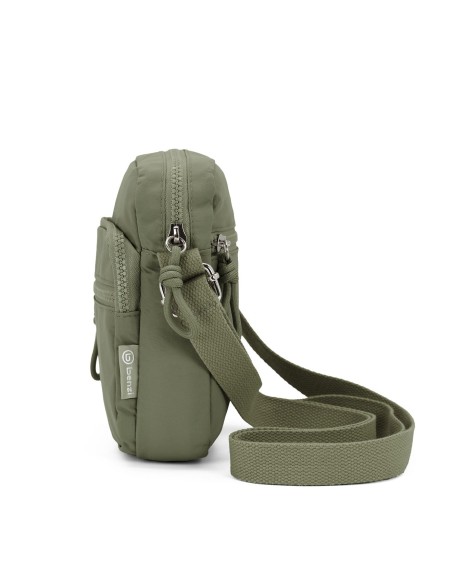 Material resistente polyester. Dimensiones: 19 x 23 x 6 cm. Bolsillos exteriores con cremallera. Correa ajustable Recíbalo en 24