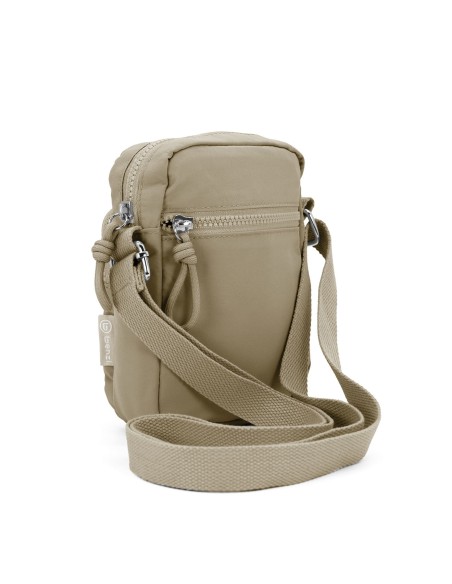 Material resistente polyester. Dimensiones: 19 x 23 x 6 cm. Bolsillos exteriores con cremallera. Correa ajustable Recíbalo en 24