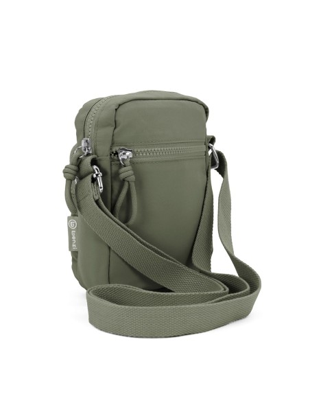 Material resistente polyester. Dimensiones: 19 x 23 x 6 cm. Bolsillos exteriores con cremallera. Correa ajustable Recíbalo en 24