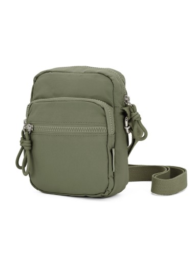 Material resistente polyester. Dimensiones: 19 x 23 x 6 cm. Bolsillos exteriores con cremallera. Correa ajustable Recíbalo en 24