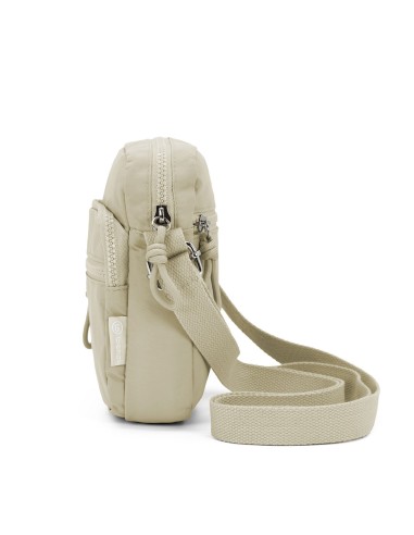 Material resistente polyester. Dimensiones: 19 x 23 x 6 cm. Bolsillos exteriores con cremallera. Correa ajustable Recíbalo en 24